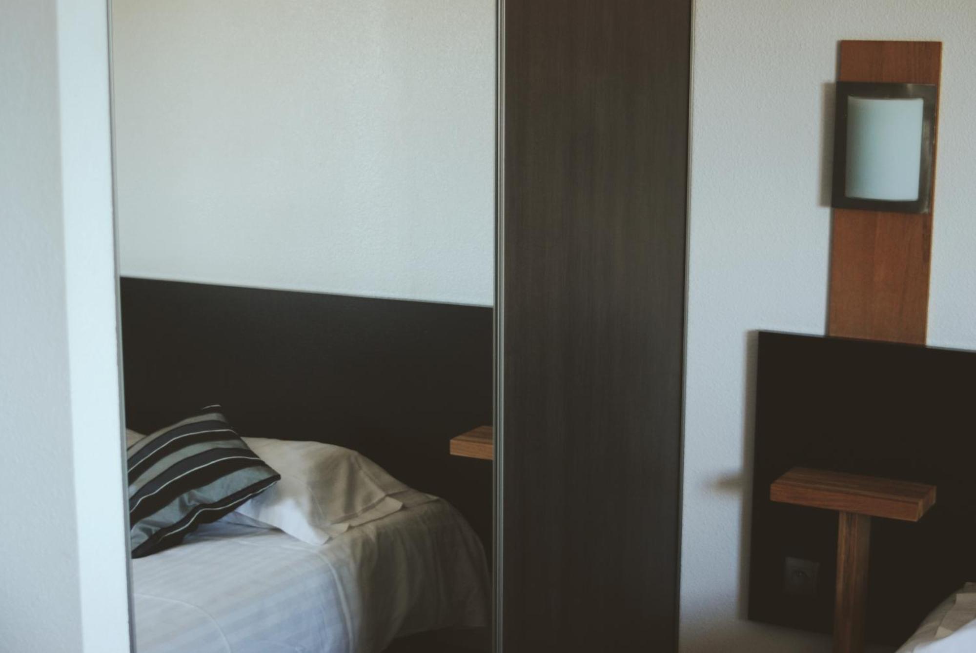 Appart'Hotel Residella House Room & Kitchen Avignon Le Pontet Екстериор снимка