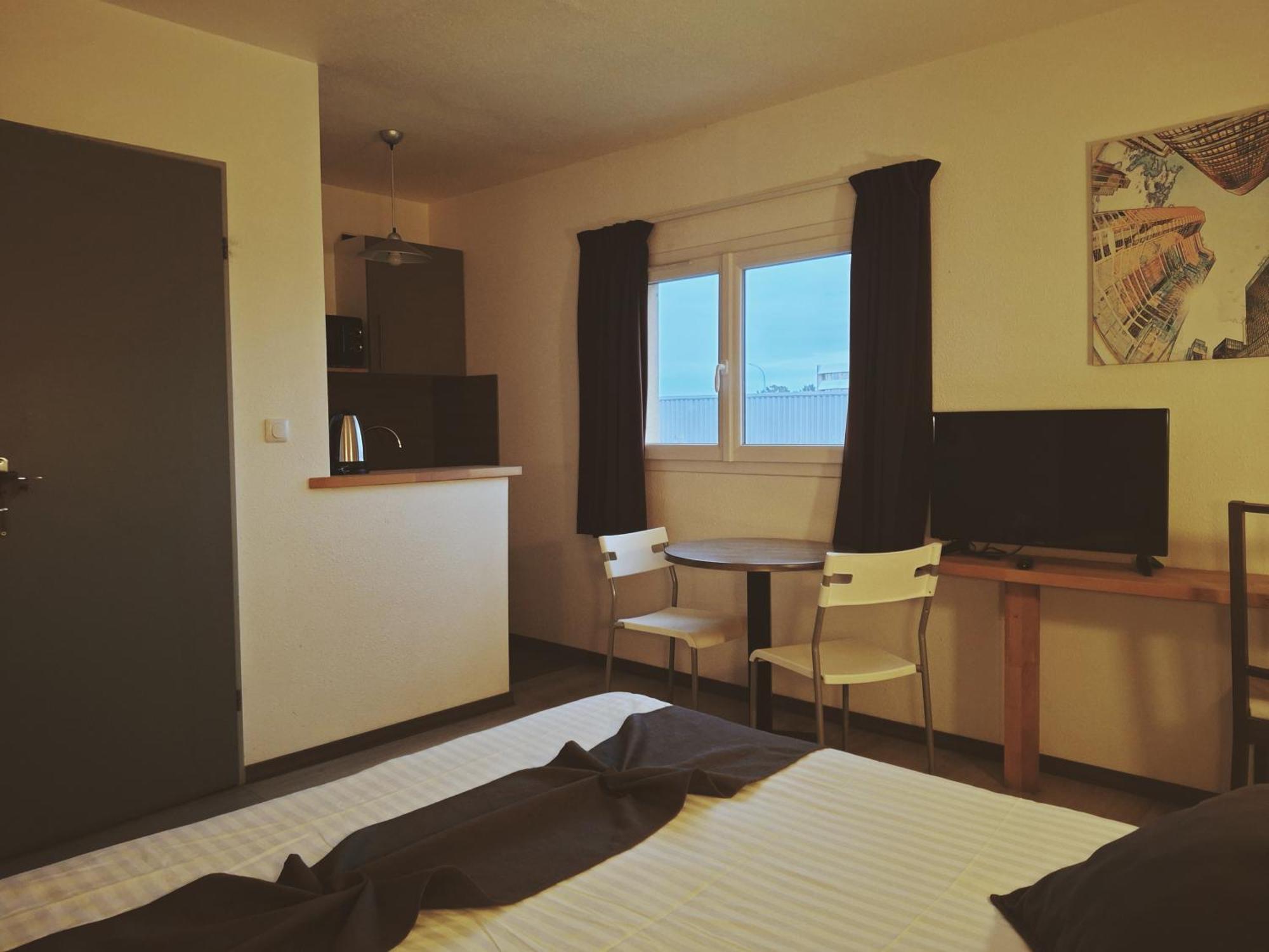 Appart'Hotel Residella House Room & Kitchen Avignon Le Pontet Екстериор снимка