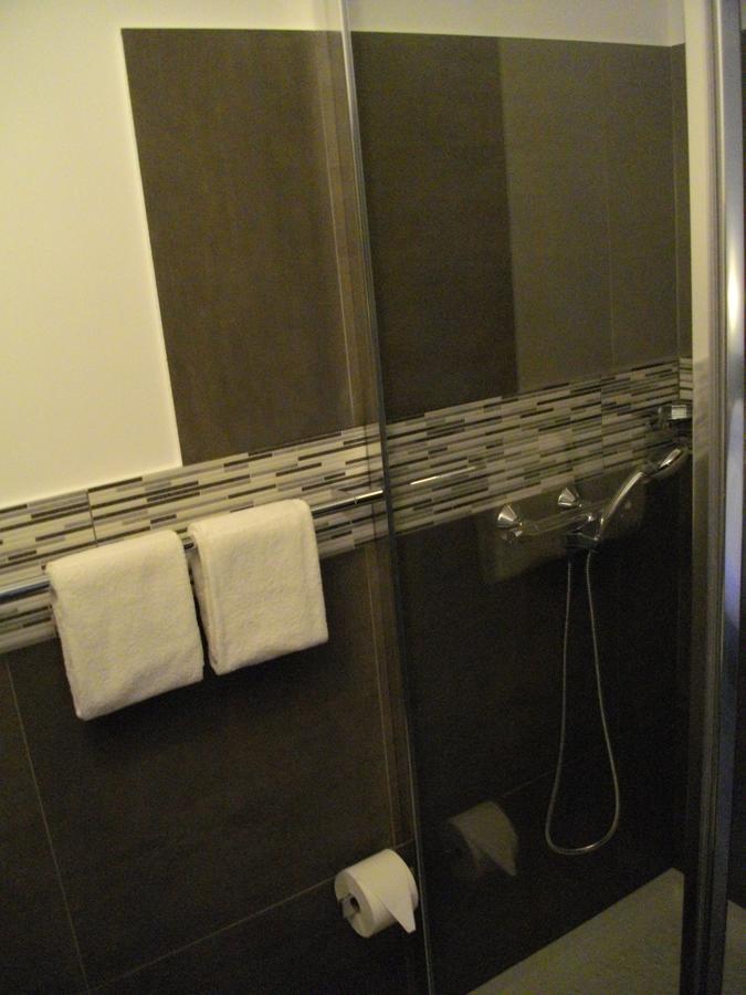 Appart'Hotel Residella House Room & Kitchen Avignon Le Pontet Стая снимка