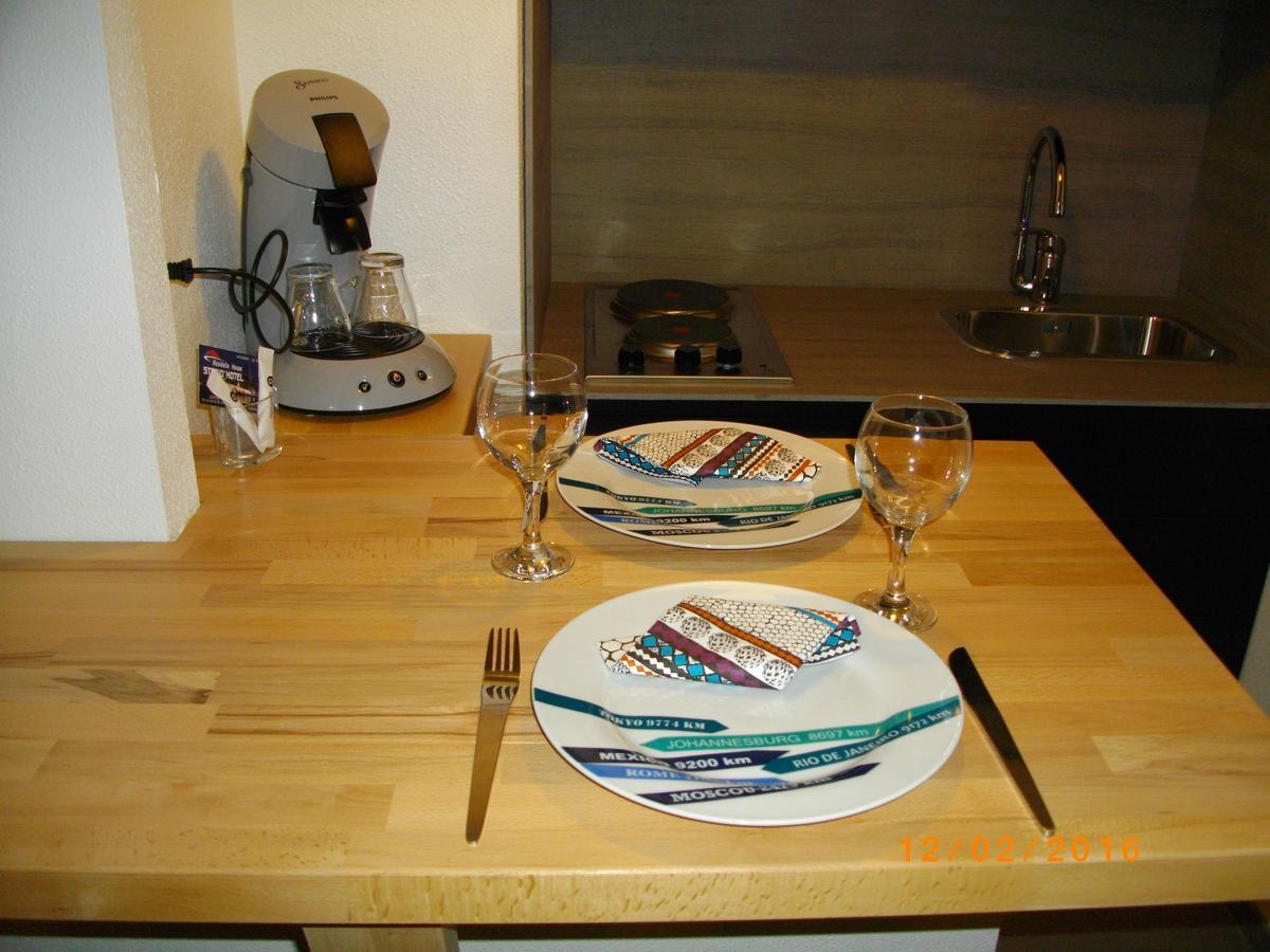Appart'Hotel Residella House Room & Kitchen Avignon Le Pontet Екстериор снимка